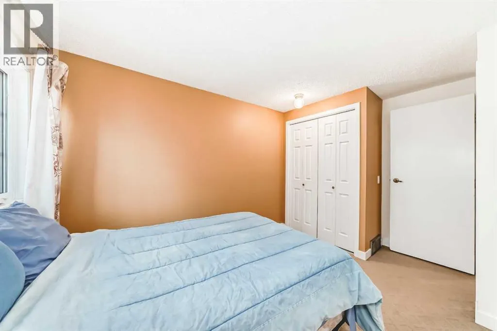 357 Point Mckay Gardens NW