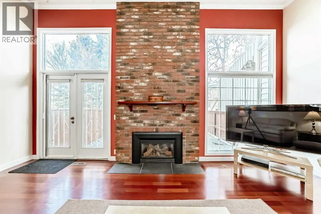 357 Point Mckay Gardens NW