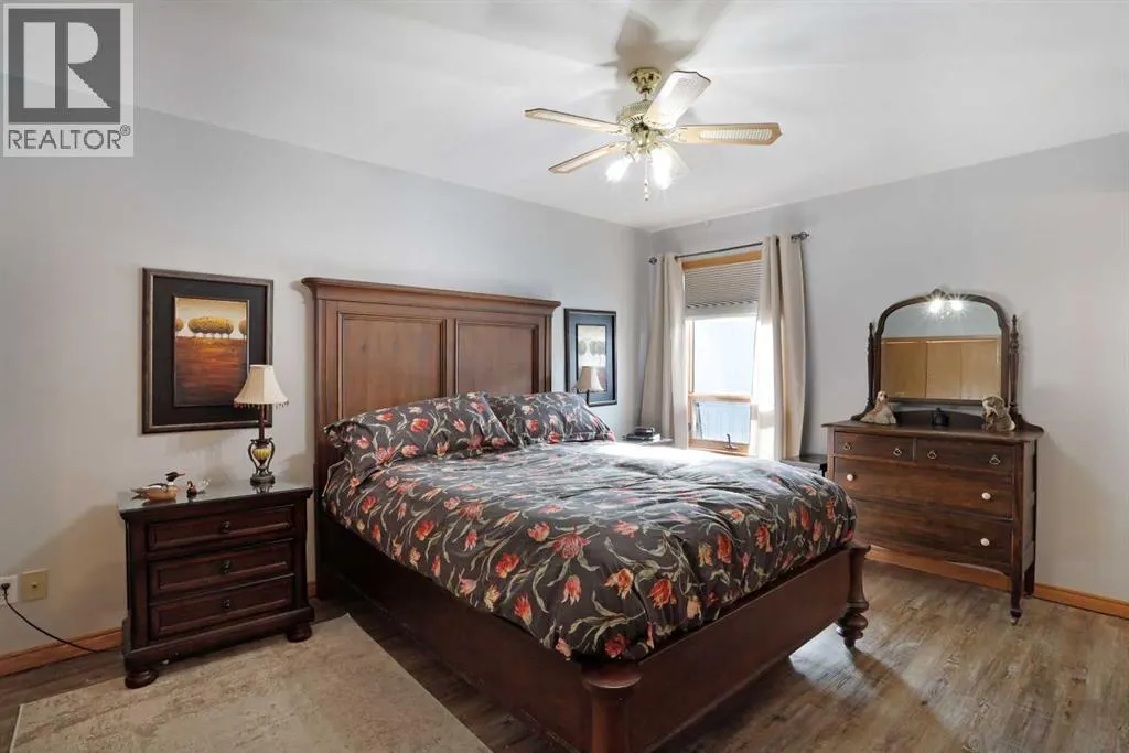 731 Parkland Drive E