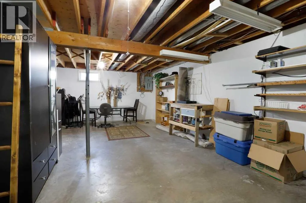 731 Parkland Drive E