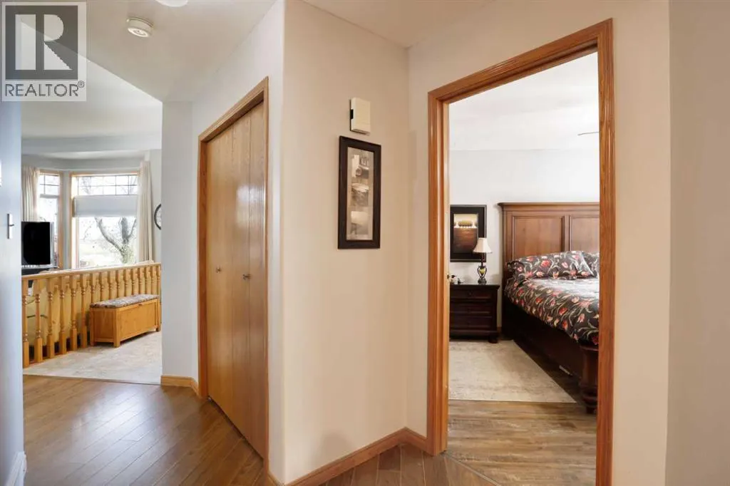 731 Parkland Drive E