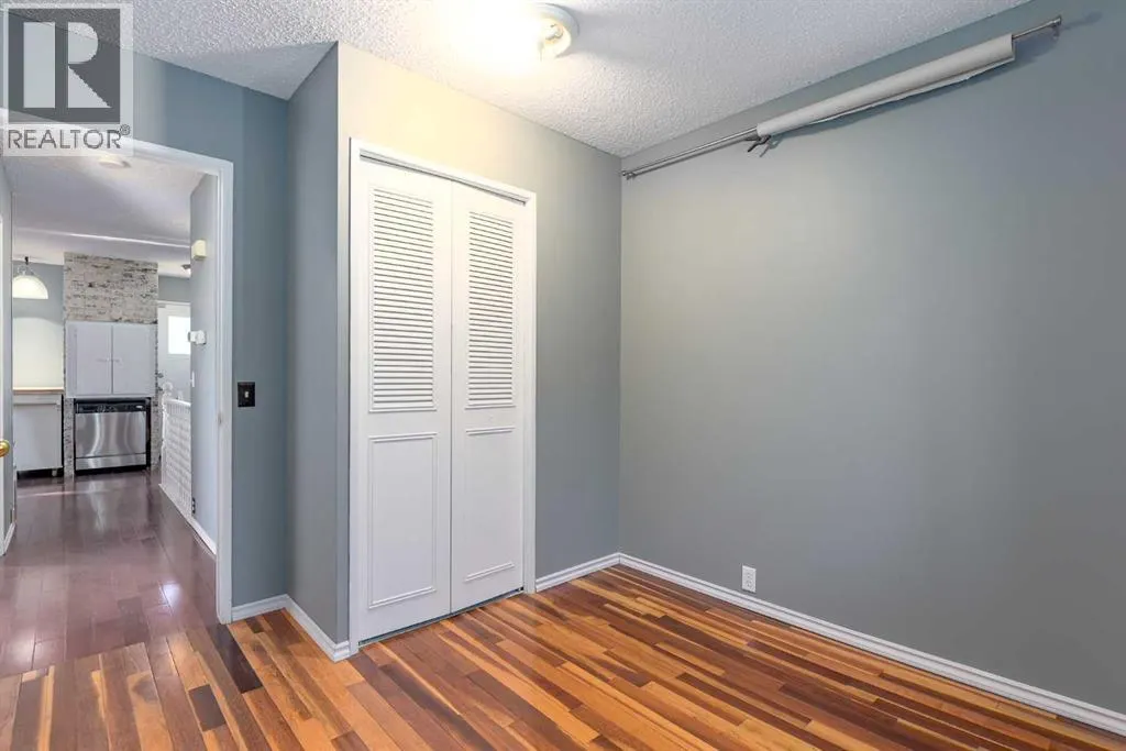 212 Dovercrest Place SE