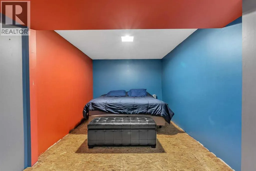 212 Dovercrest Place SE