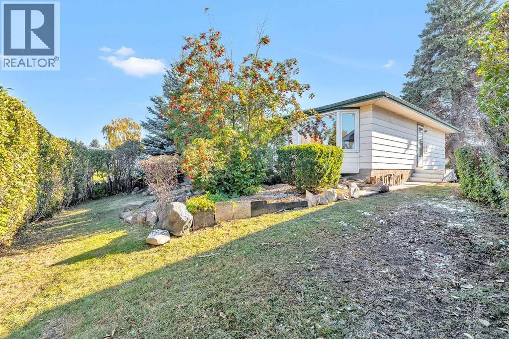 212 Dovercrest Place SE