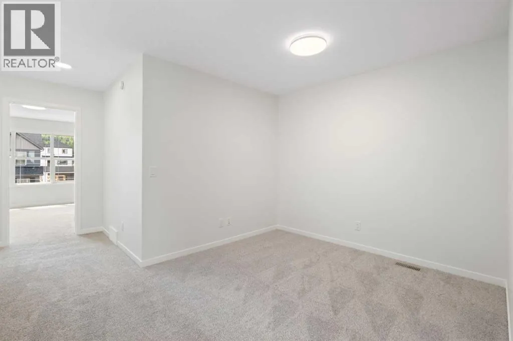 135 Creekview Gardens SW