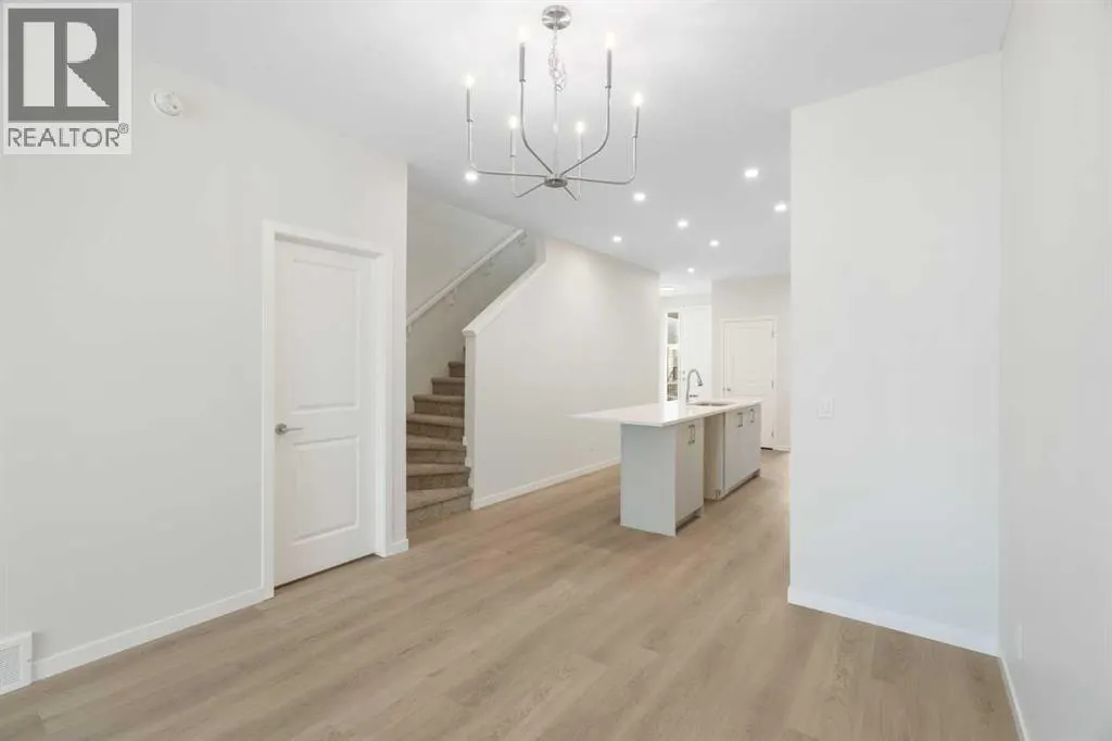 135 Creekview Gardens SW