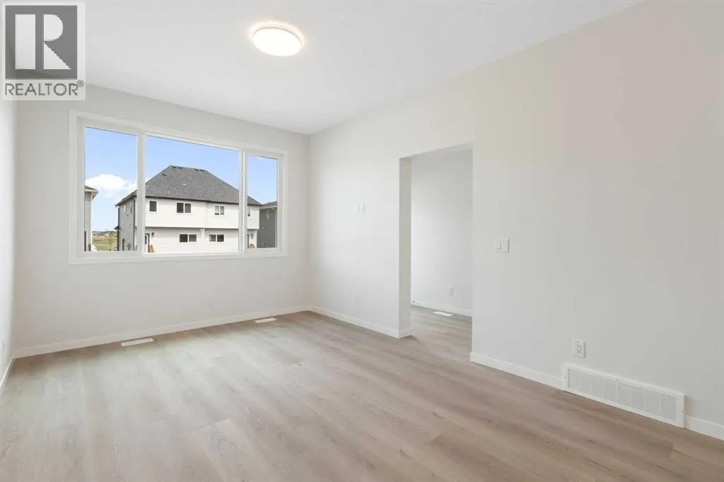 135 Creekview Gardens SW