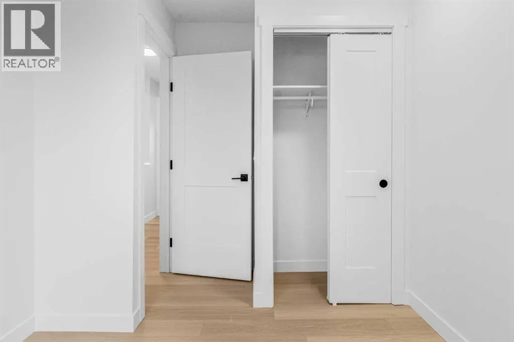 2, 112 Erin Grove Close SE