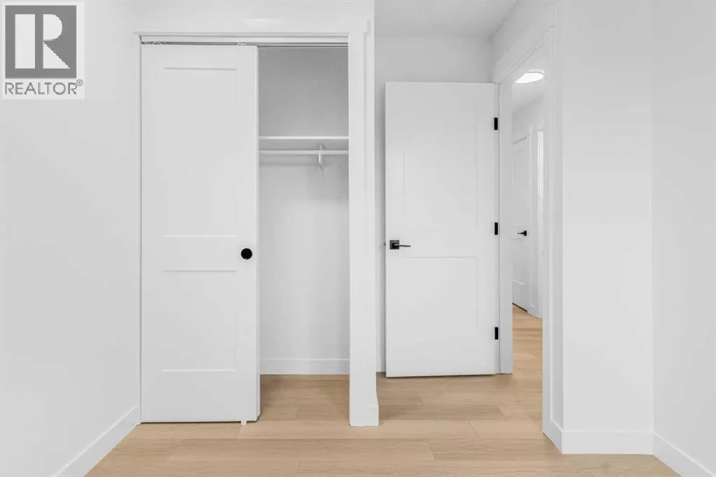 2, 112 Erin Grove Close SE