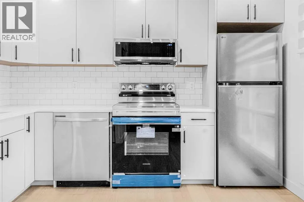 2, 112 Erin Grove Close SE