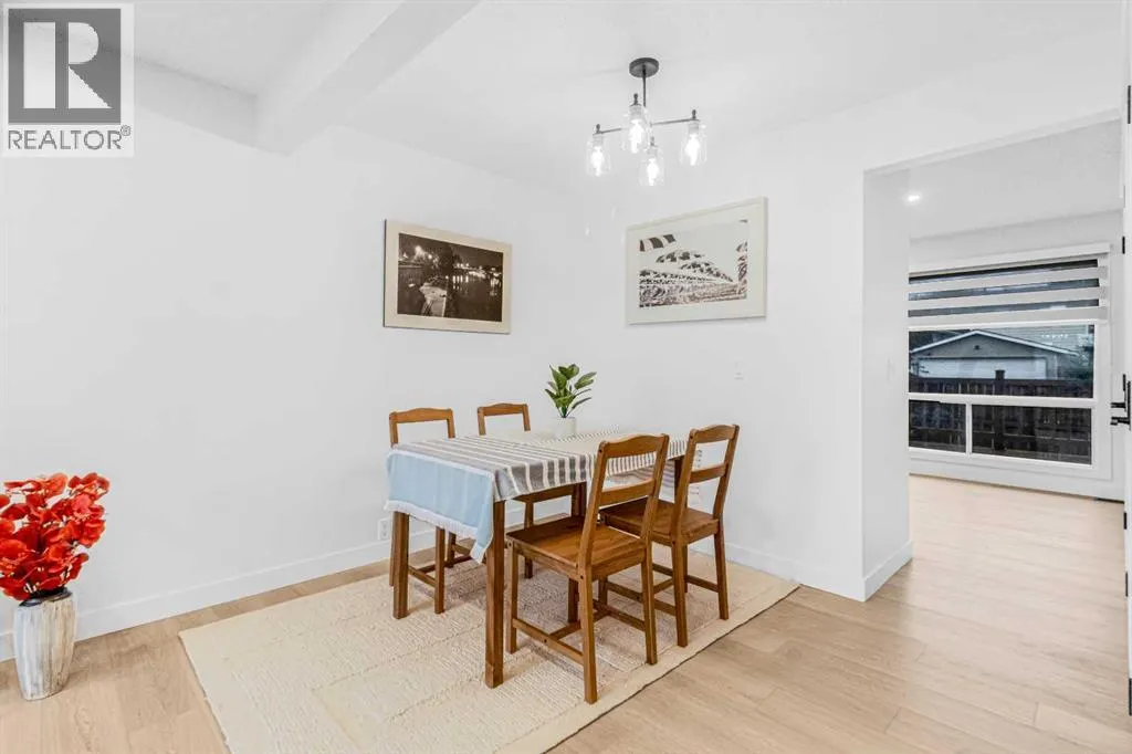 2, 112 Erin Grove Close SE