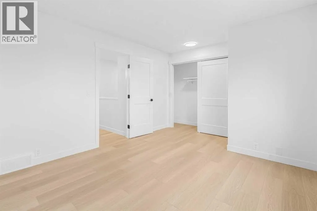 2, 112 Erin Grove Close SE