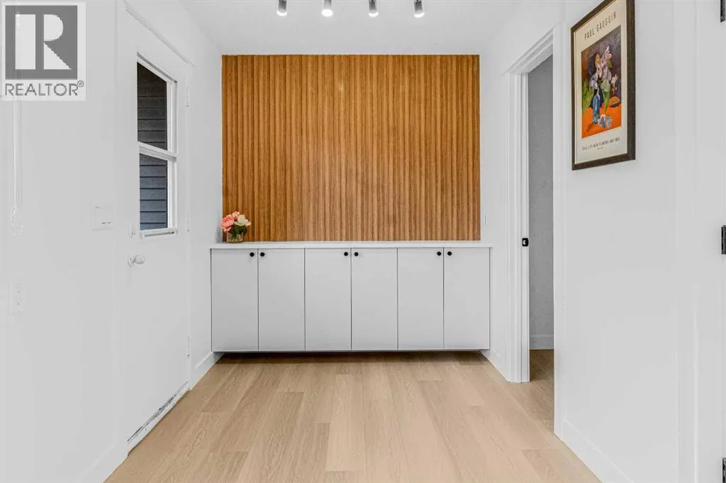 2, 112 Erin Grove Close SE