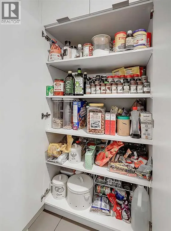 2, 2127 34 Avenue SW