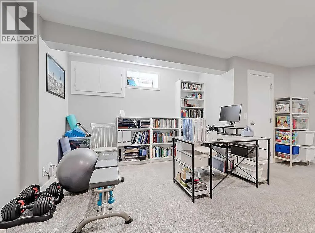 2, 2127 34 Avenue SW