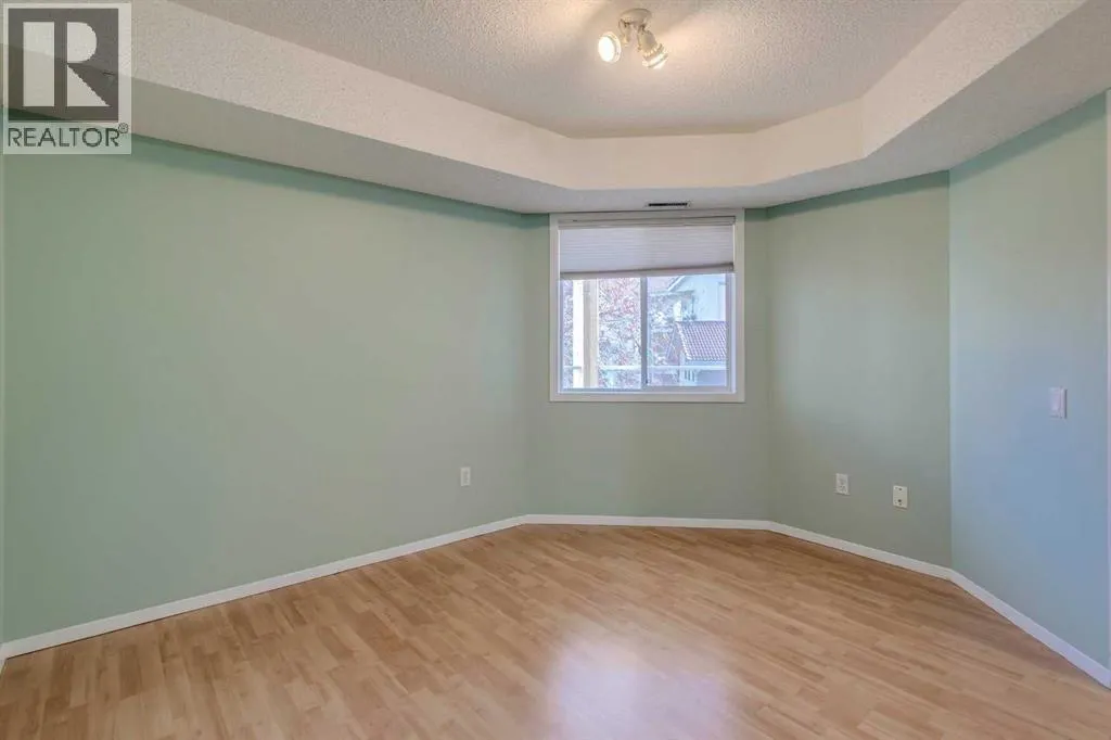 1205, 1818 Simcoe Boulevard SW