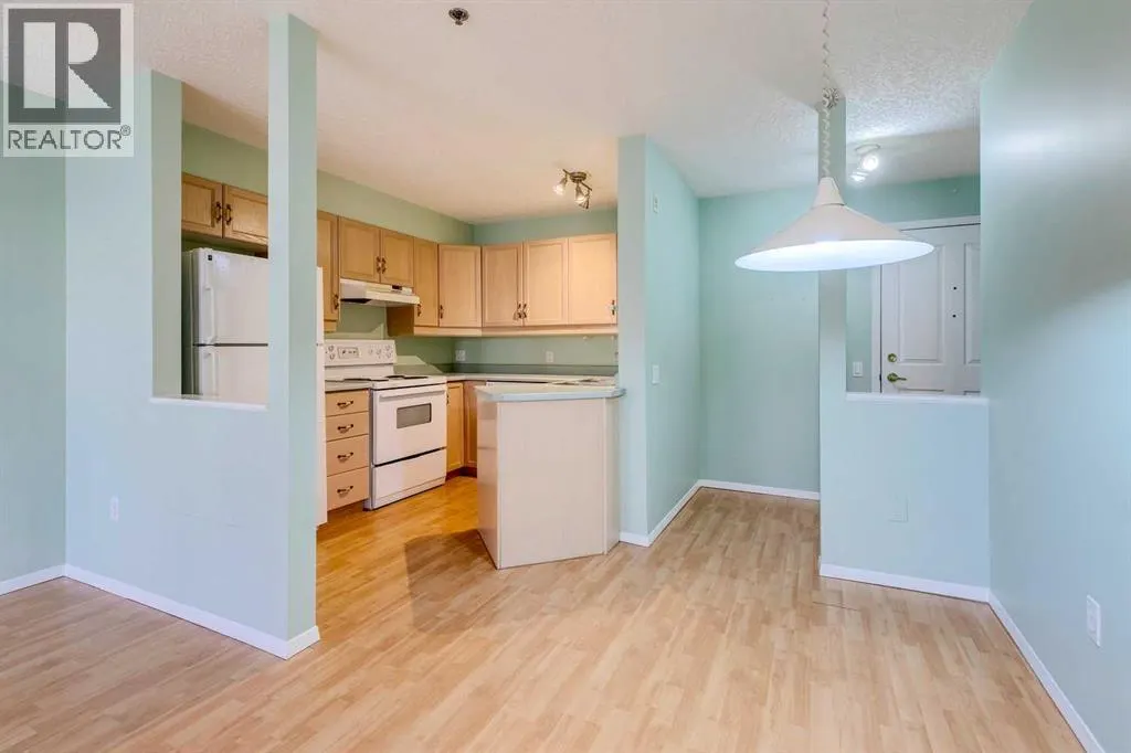 1205, 1818 Simcoe Boulevard SW