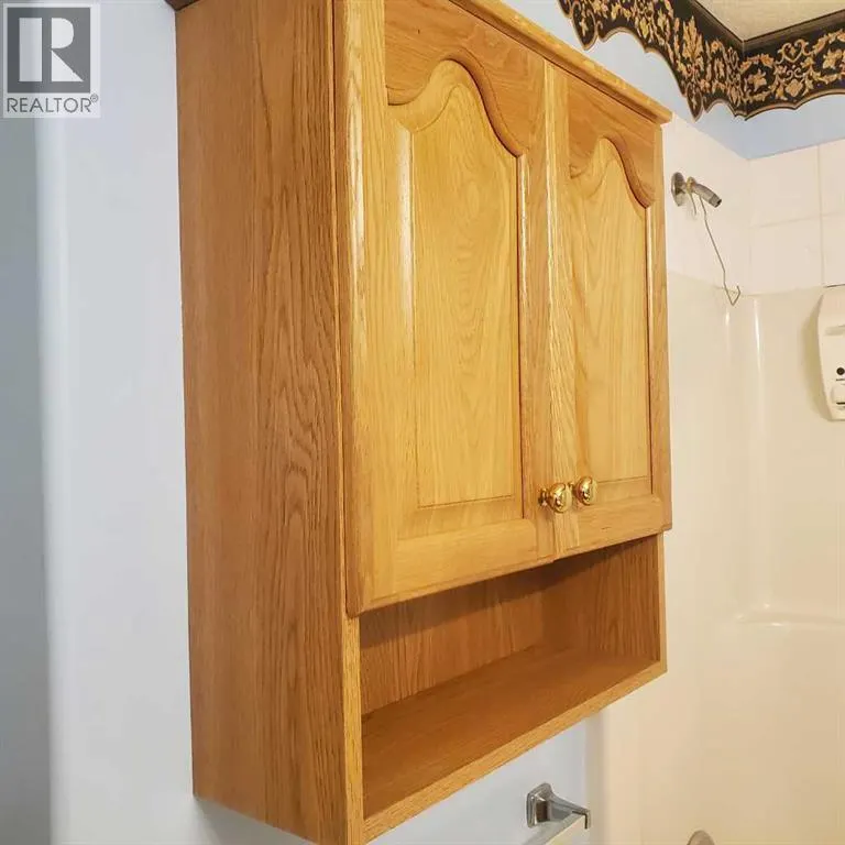 222, 165 Manora Place NE