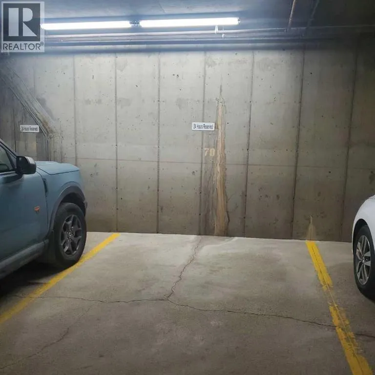 222, 165 Manora Place NE