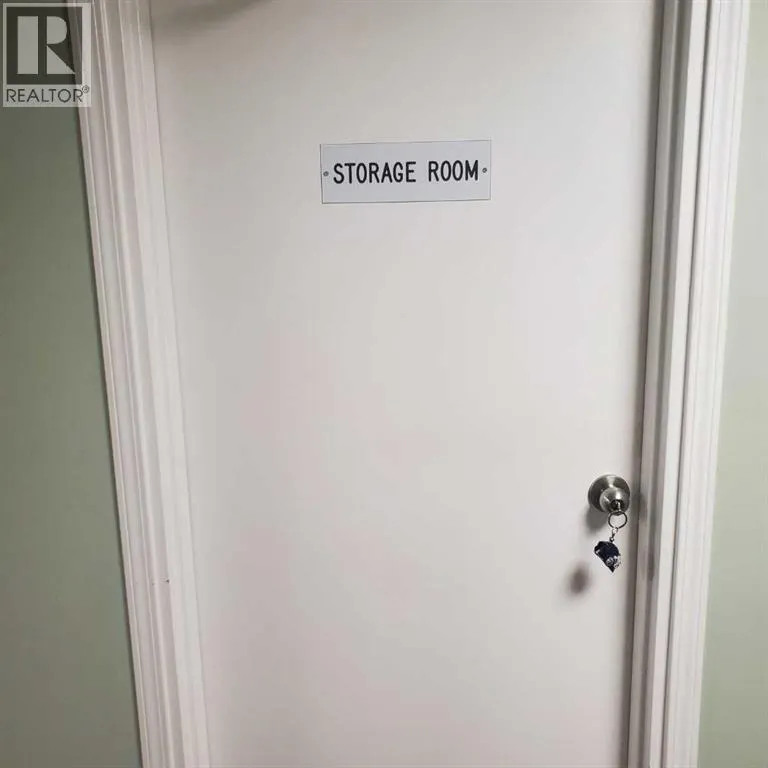 222, 165 Manora Place NE