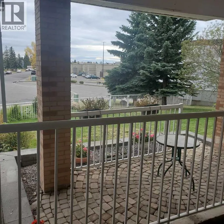 222, 165 Manora Place NE