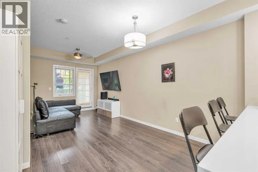 104, 20 Mahogany Mews SE