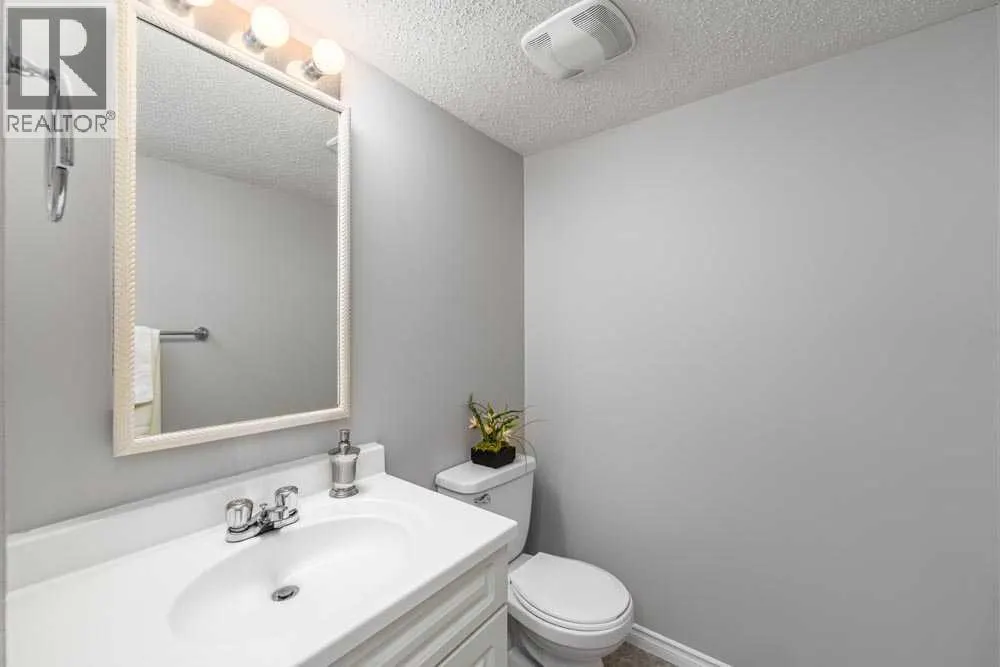 4, 3200 60 Street NE