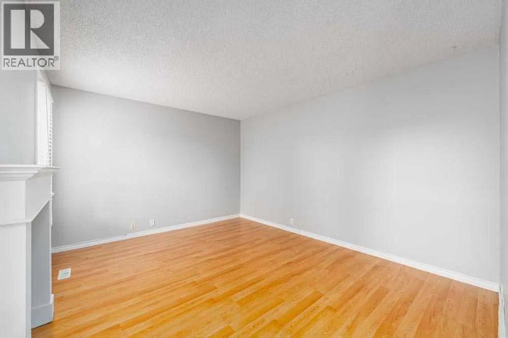 4, 3200 60 Street NE