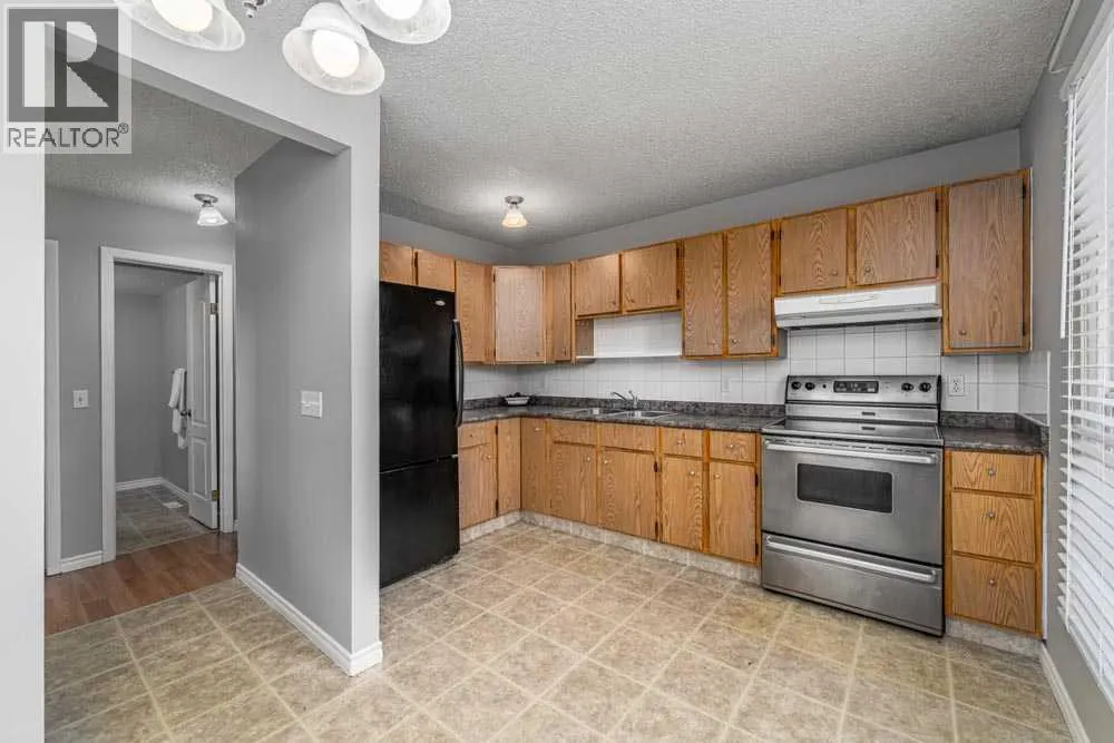 4, 3200 60 Street NE