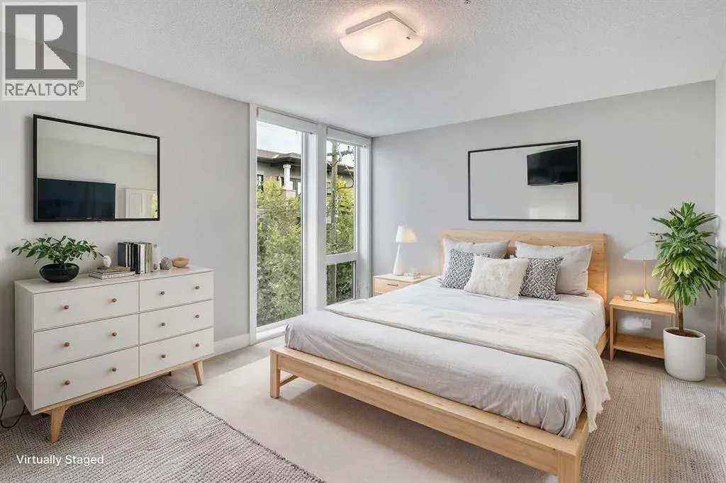 208, 2717 17 Street SW