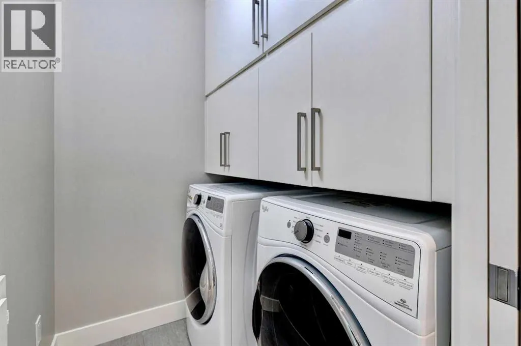 208, 2717 17 Street SW