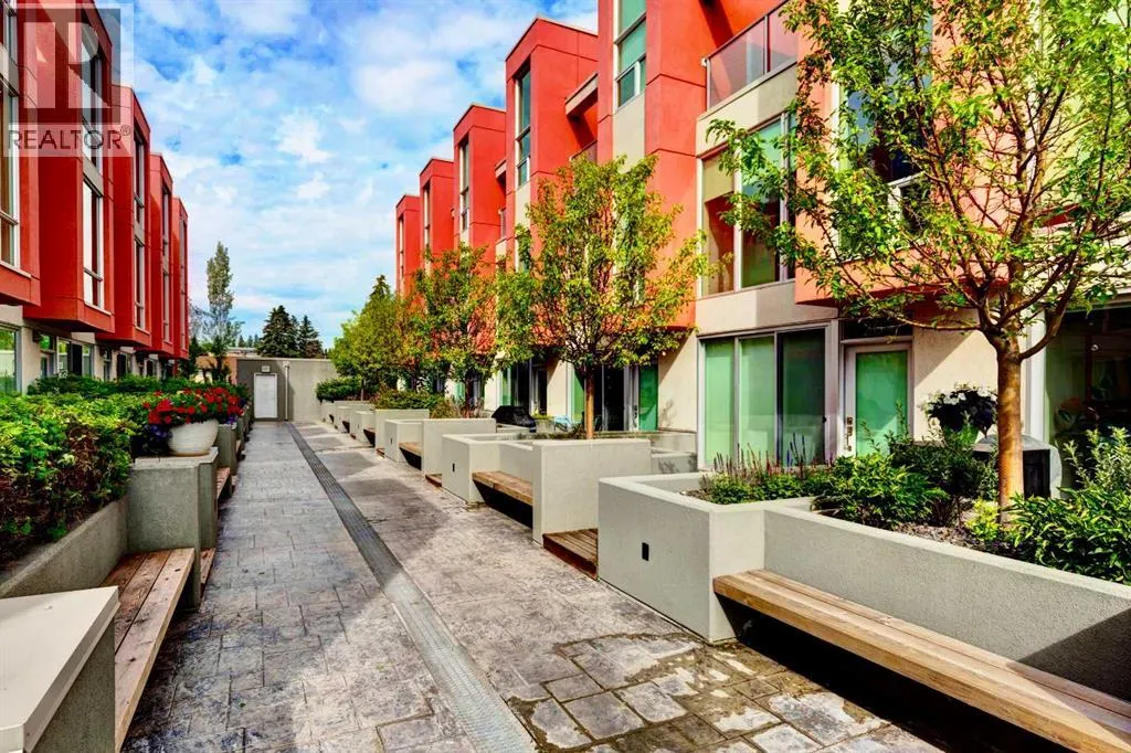 208, 2717 17 Street SW