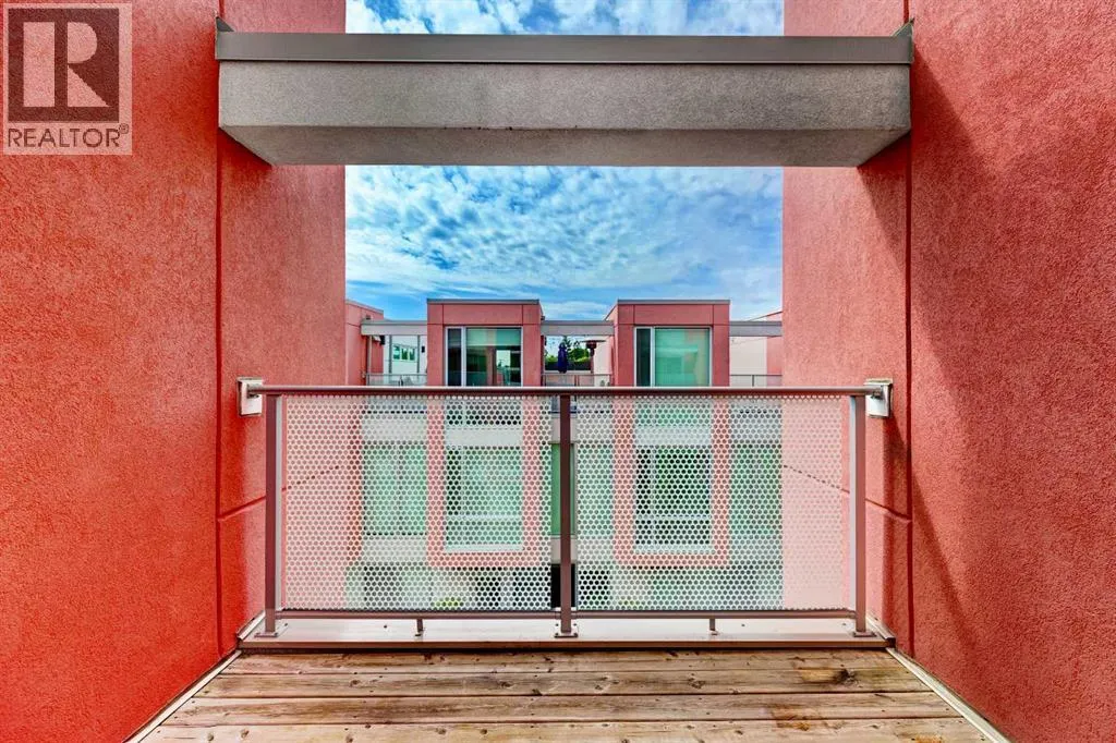 208, 2717 17 Street SW