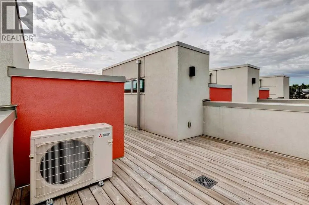 208, 2717 17 Street SW