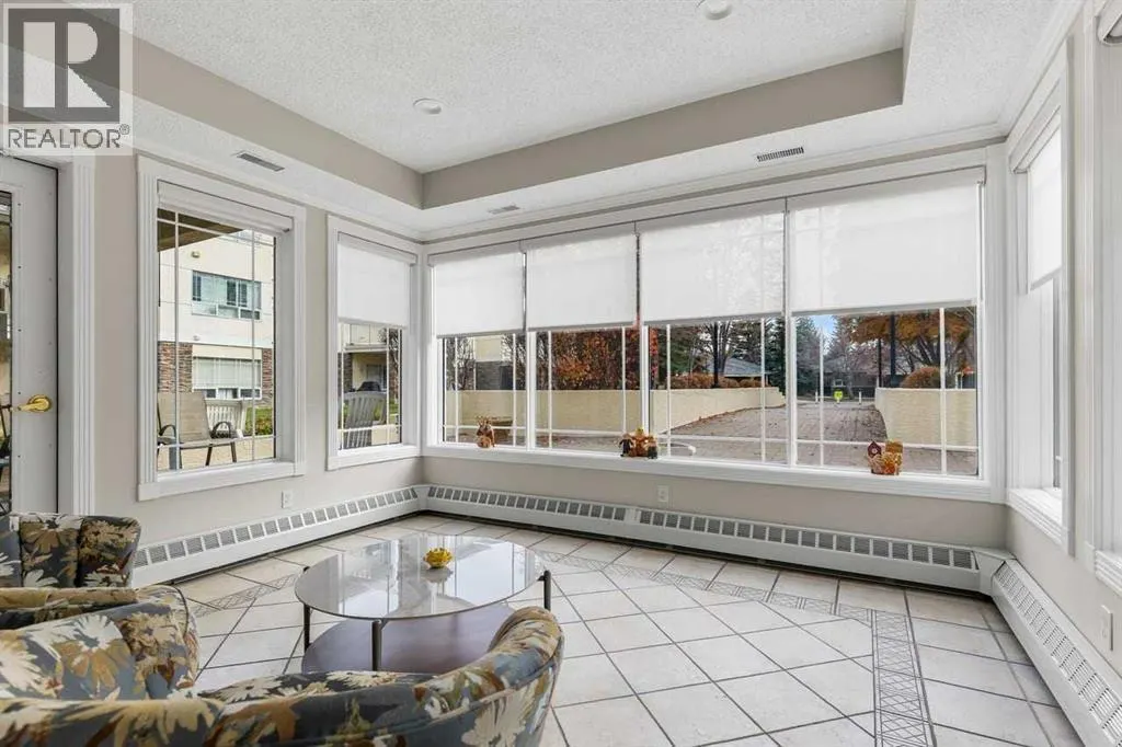 206, 2144 Paliswood Road SW