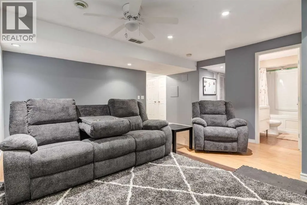 191 Panamount Heights NW