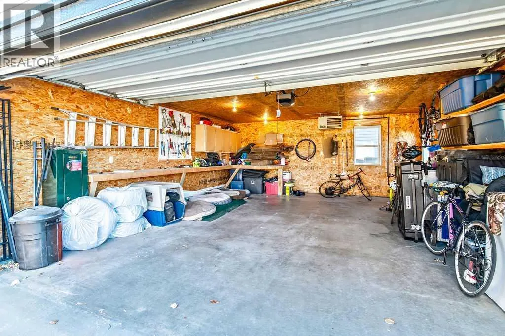 106 Woodfield Close SW