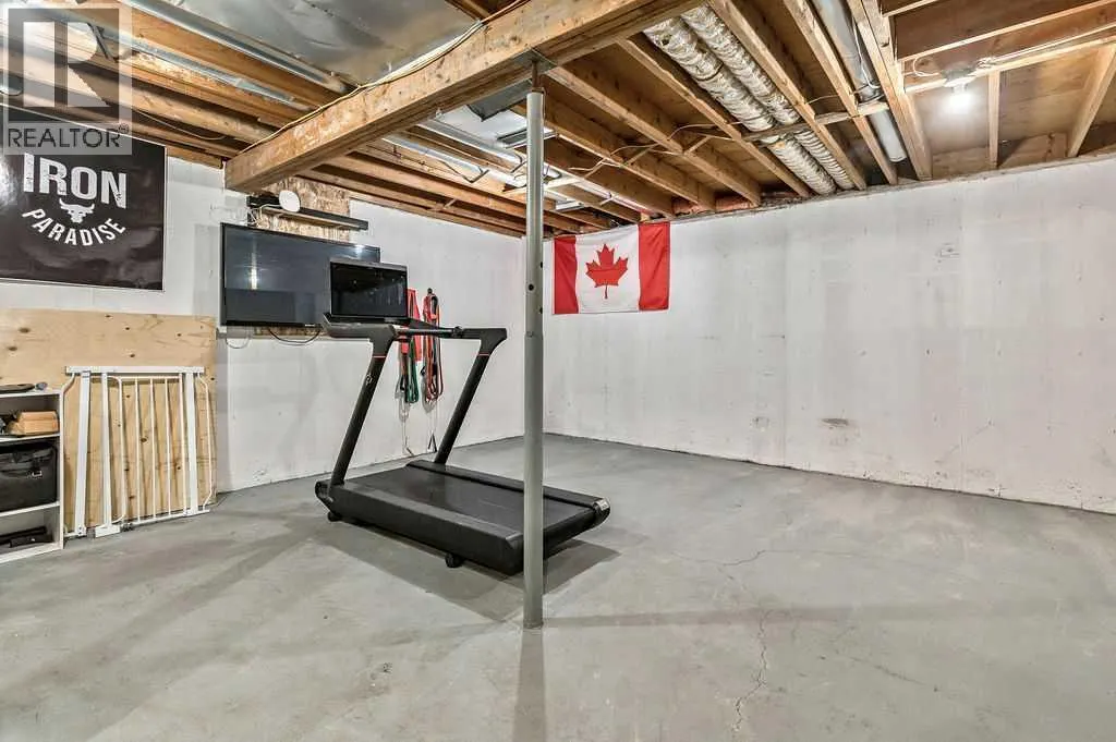 106 Woodfield Close SW