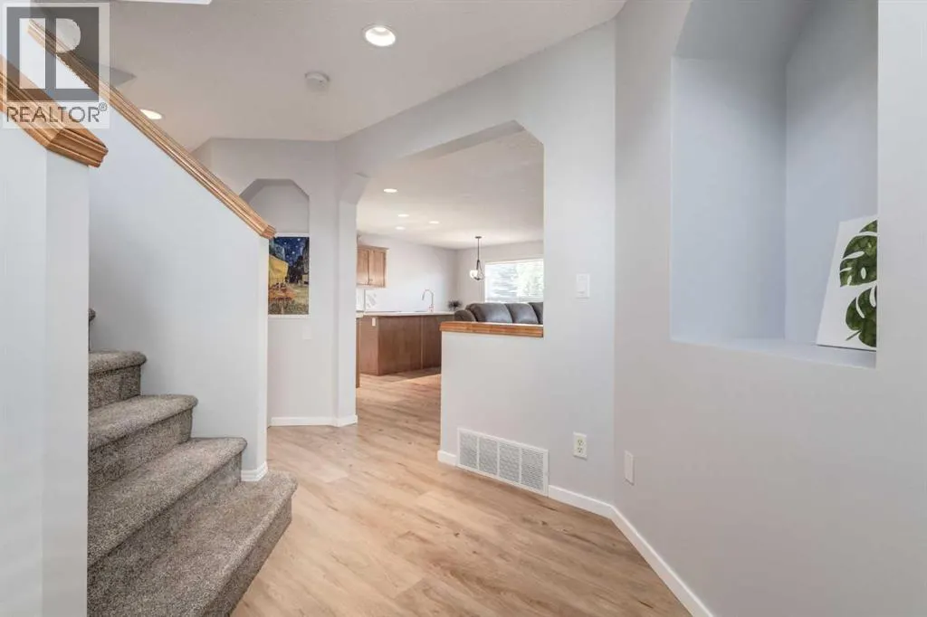 90 Tuscany Springs Hill NW