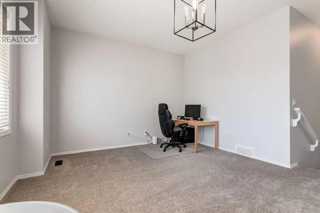 90 Tuscany Springs Hill NW