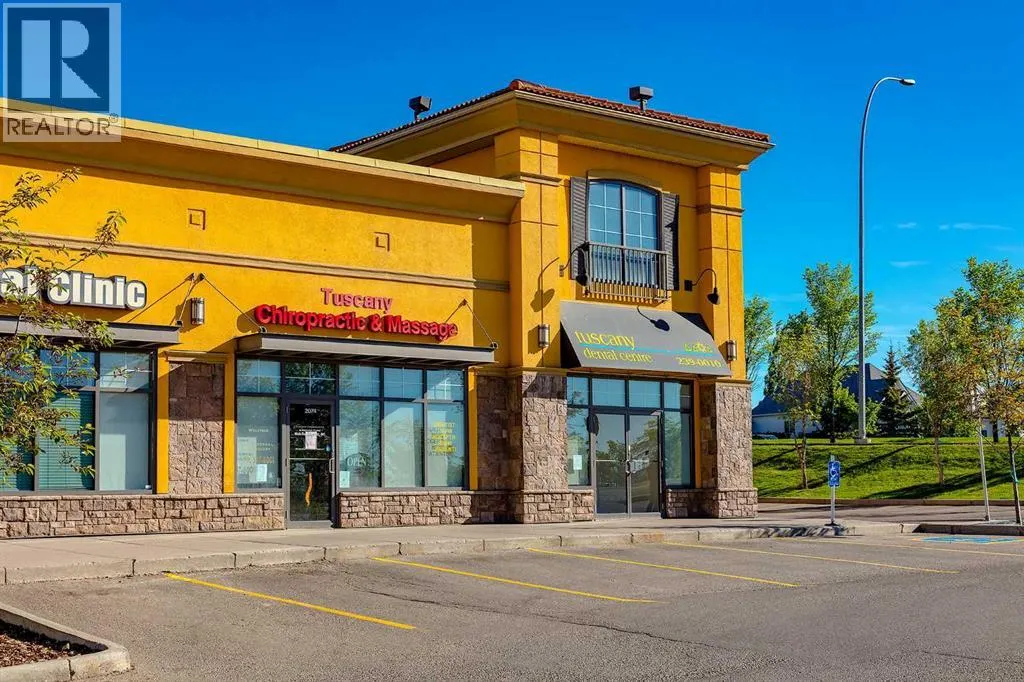 90 Tuscany Springs Hill NW