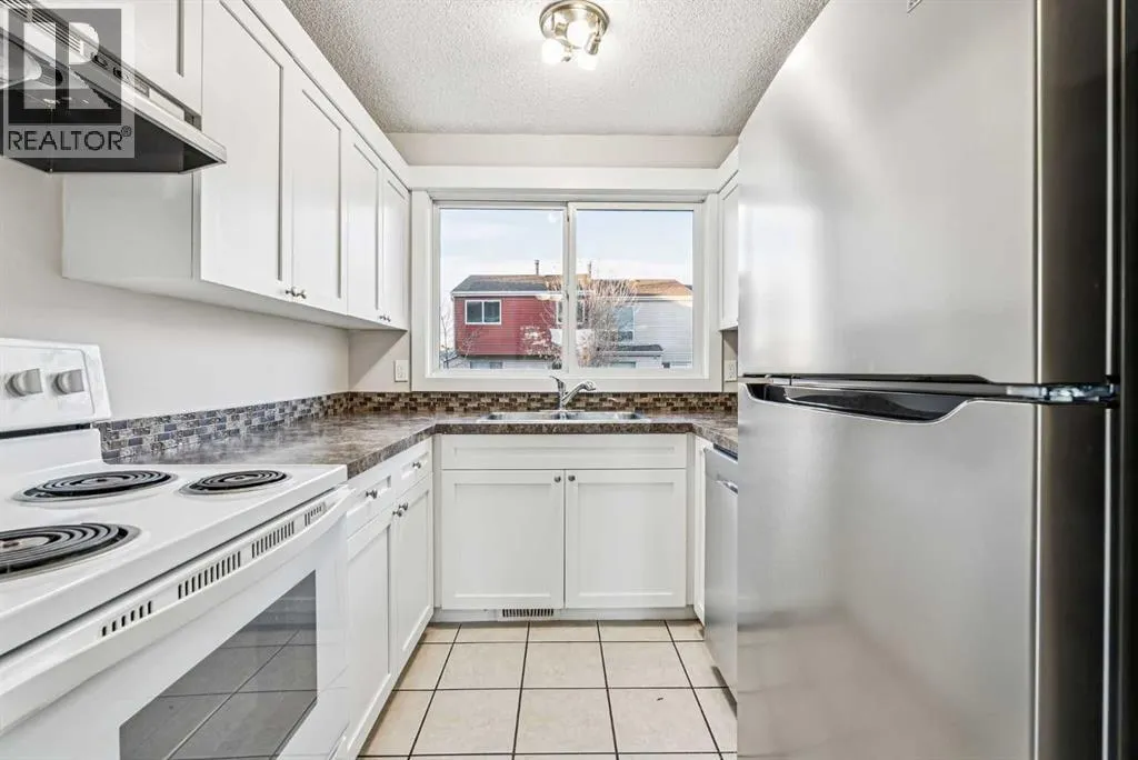 60, 5425 Pensacola Crescent SE