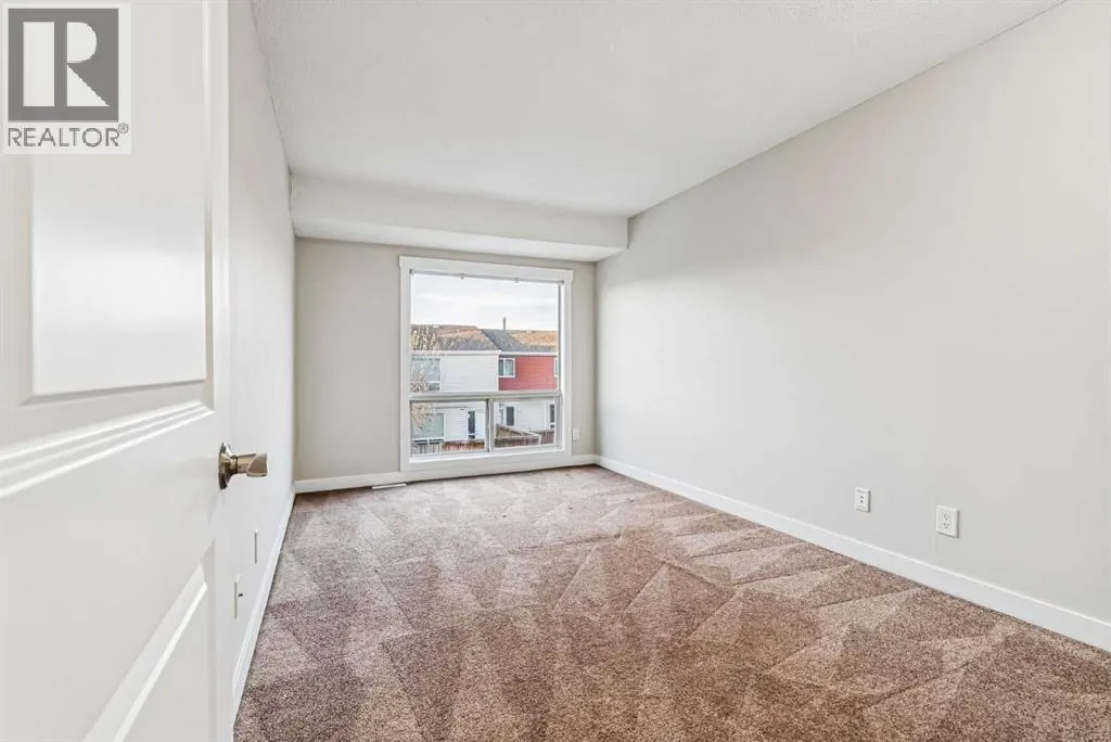 60, 5425 Pensacola Crescent SE