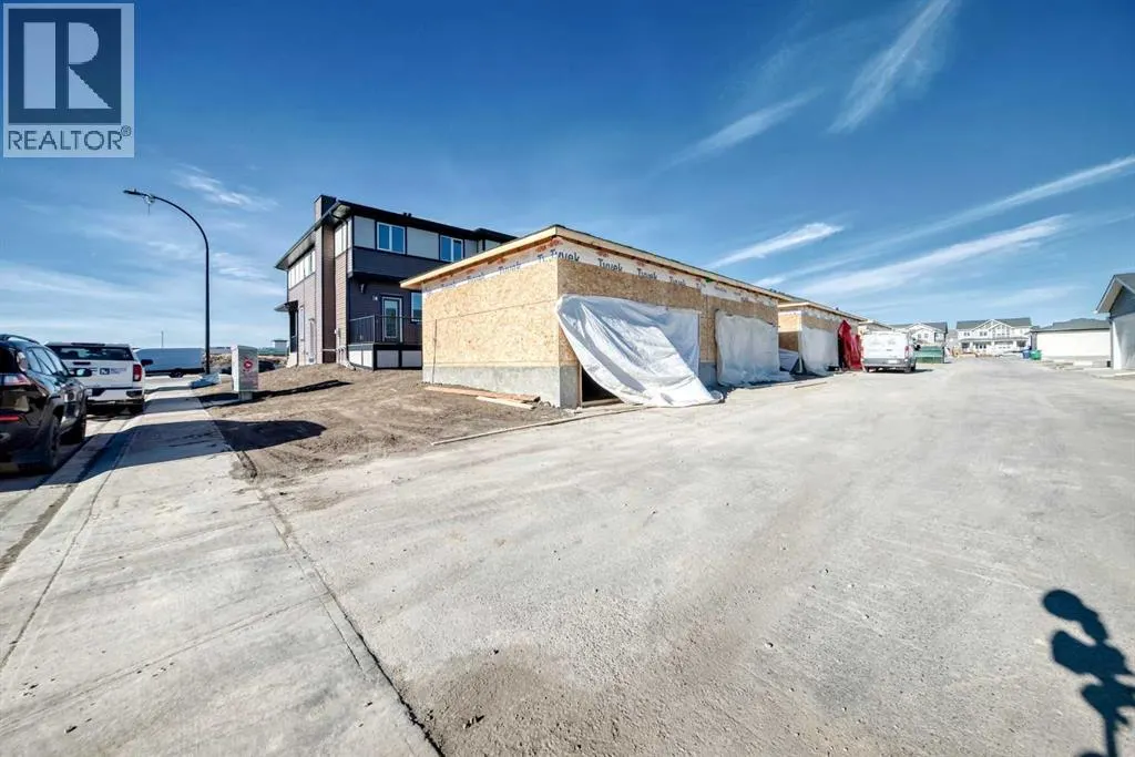 1001 Reynolds Crescent SW