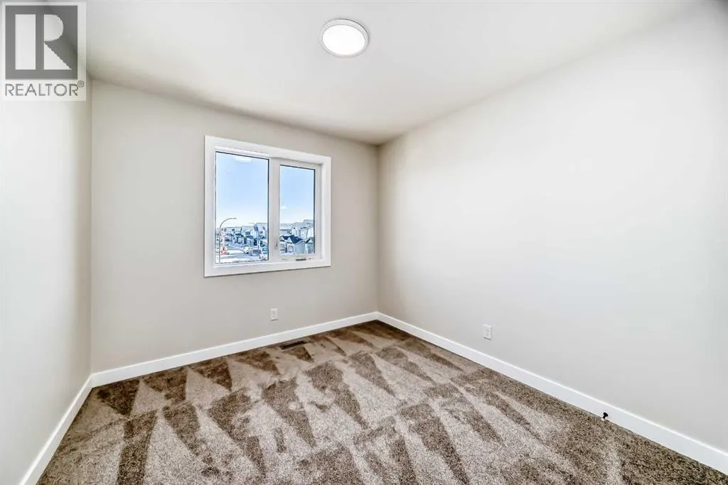 1001 Reynolds Crescent SW