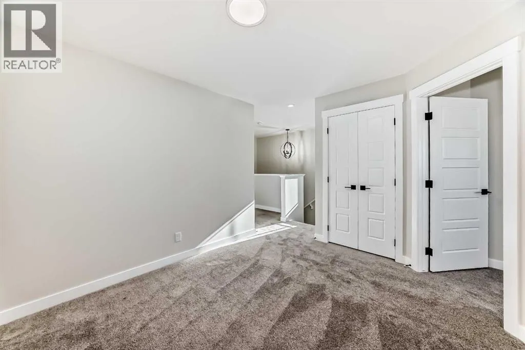 1001 Reynolds Crescent SW