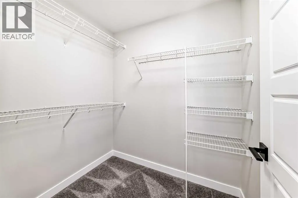 1001 Reynolds Crescent SW