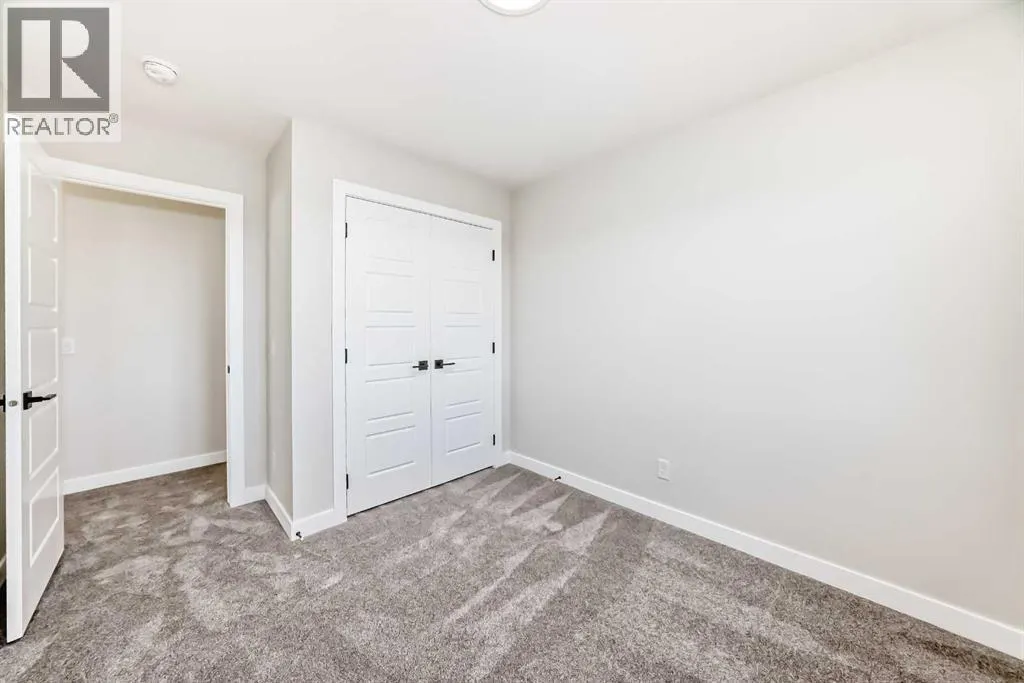 1001 Reynolds Crescent SW