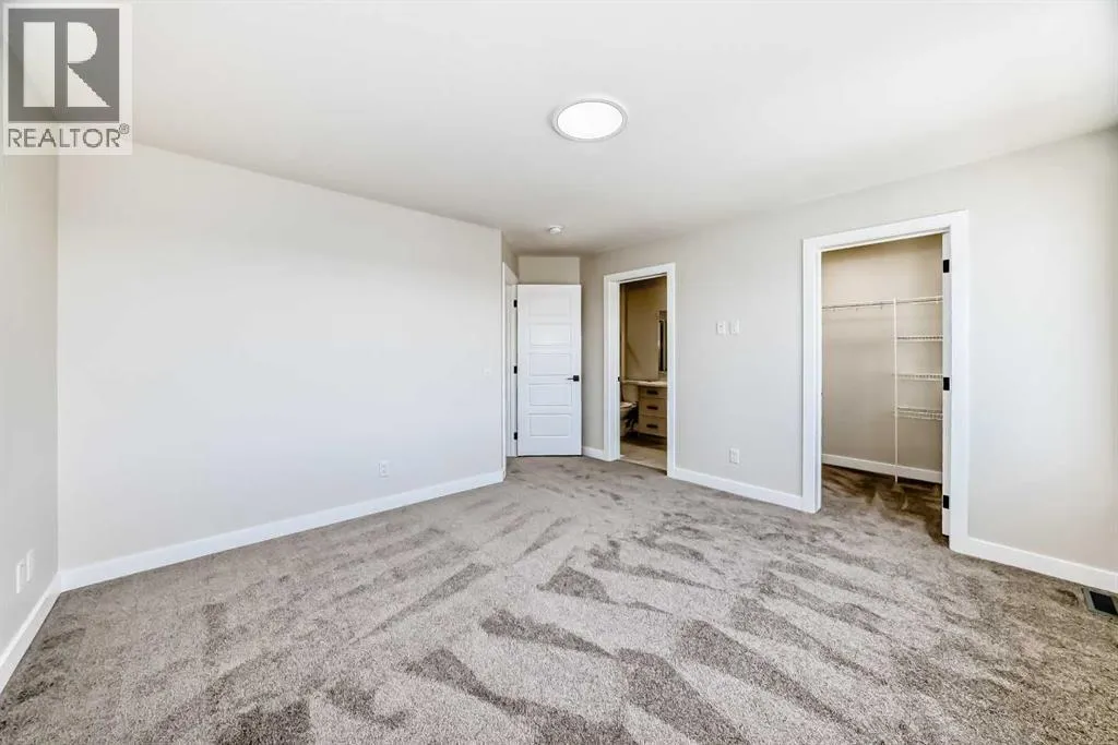 1001 Reynolds Crescent SW