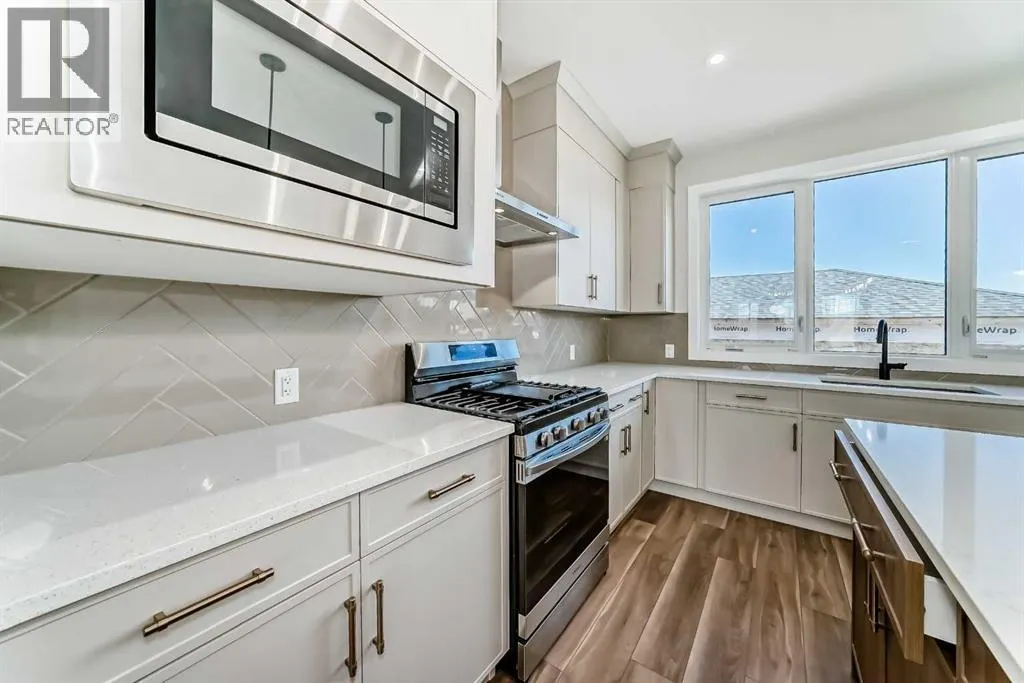 1001 Reynolds Crescent SW